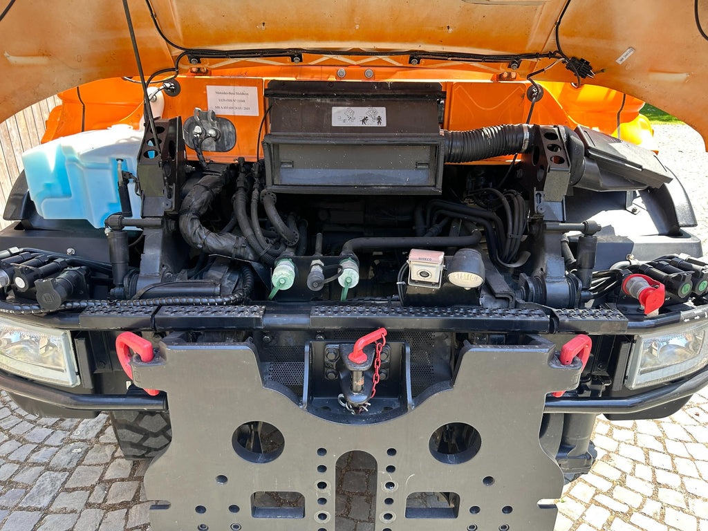 Unimog Mercedes-Benz U300 4x4