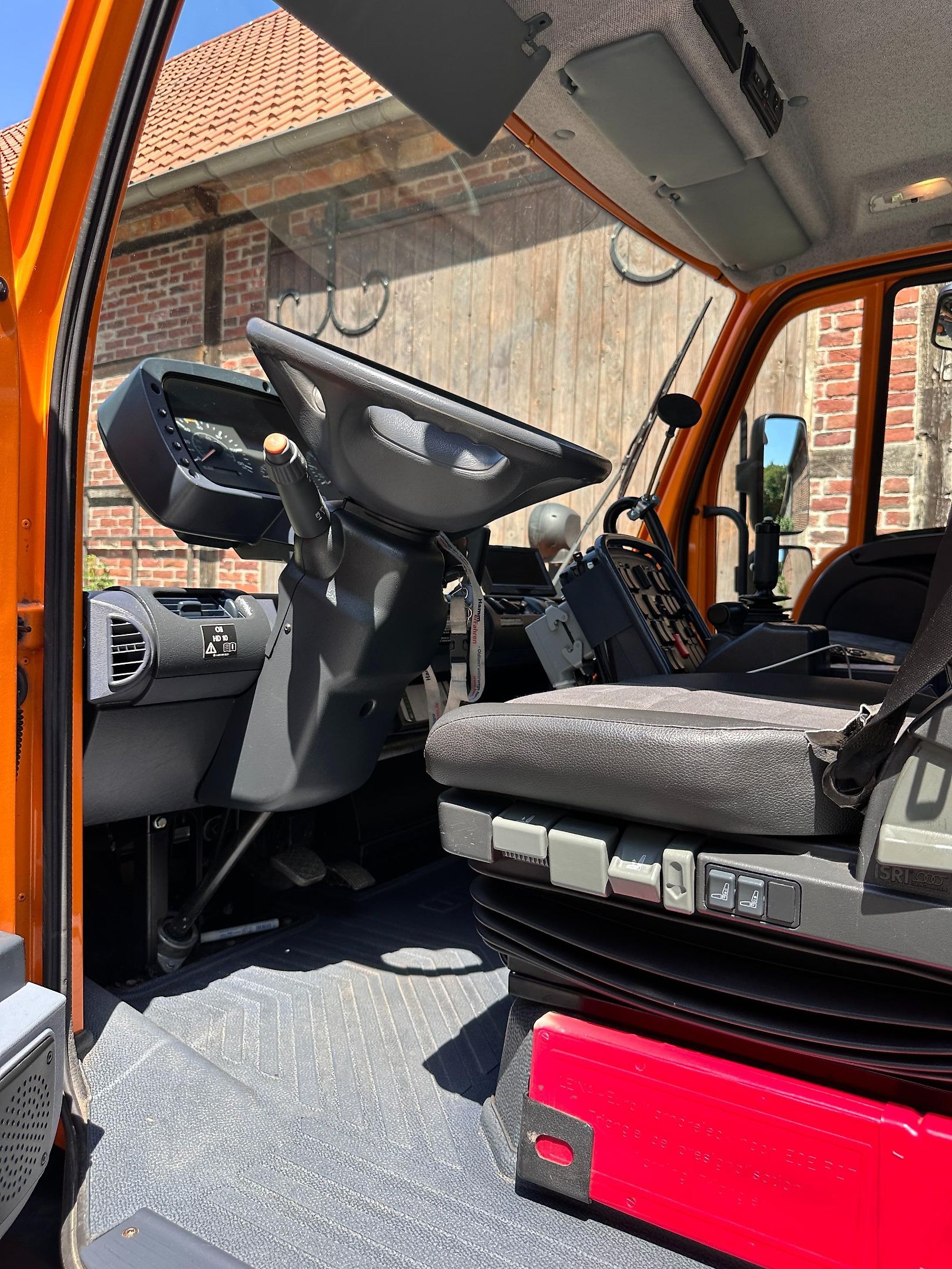 Unimog Mercedes-Benz U300 4x4