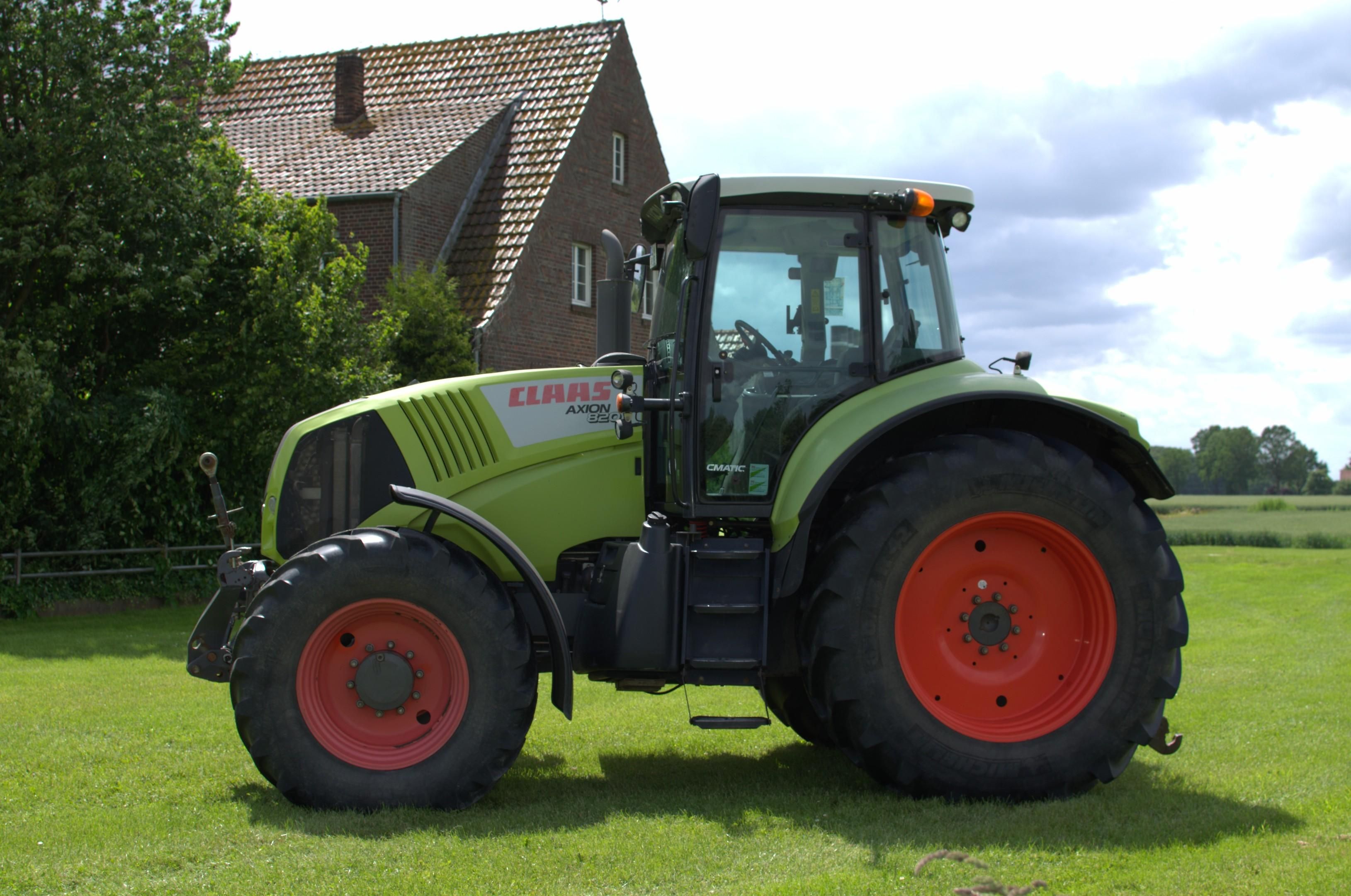 Tracteur Claas Axion 820