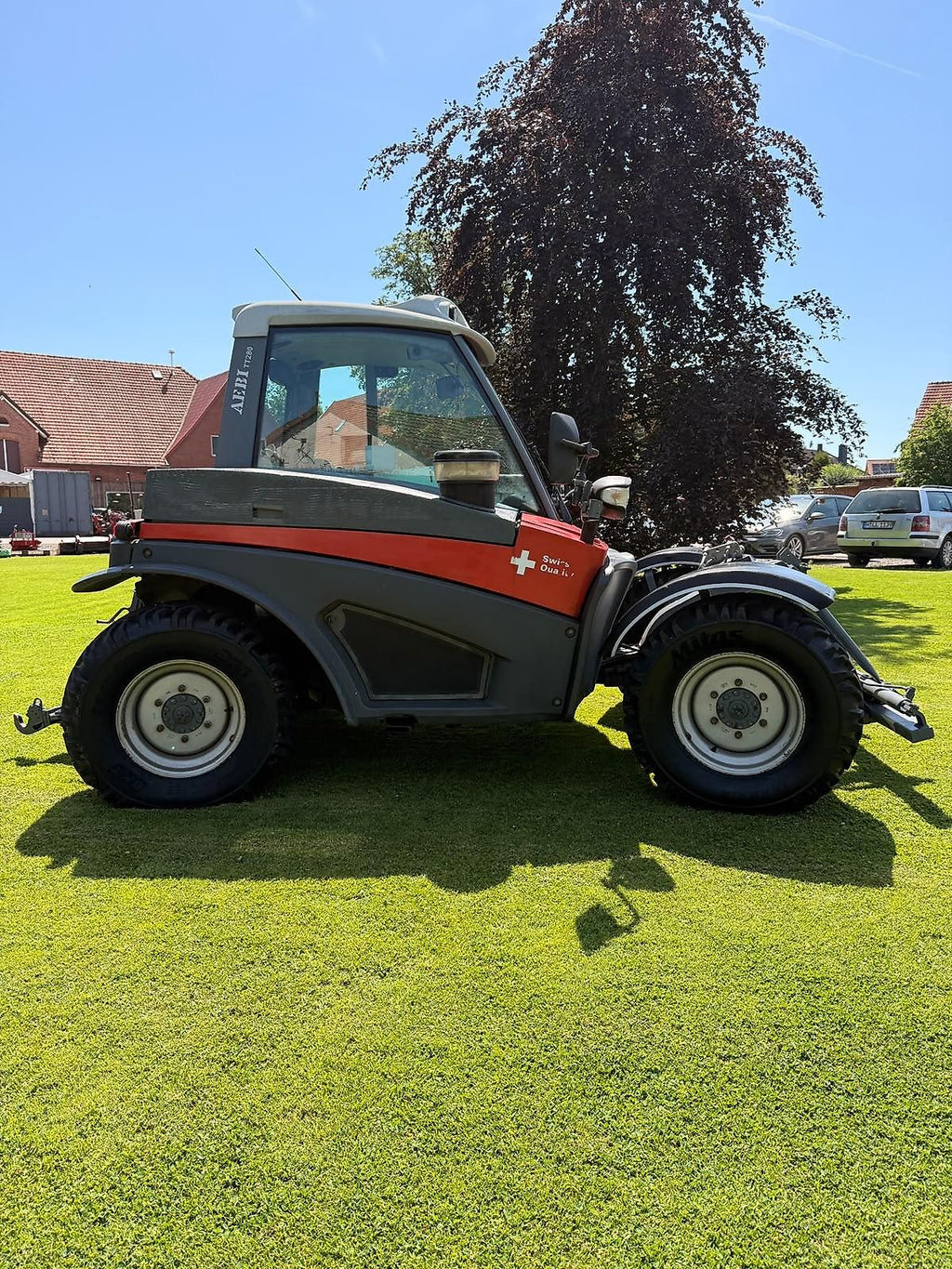 Tracteur Aebi Schmidt TT280