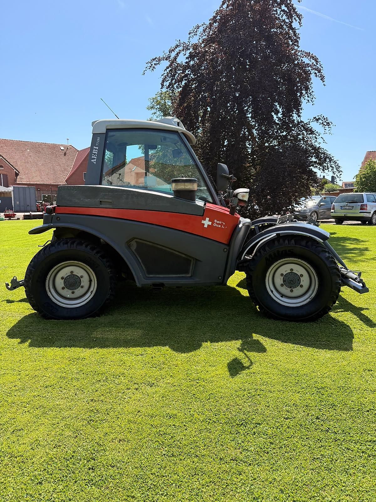 Tracteur Aebi Schmidt TT280
