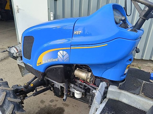 Tracteur New Holland TC 45 DA 4x4 + Treuil avant