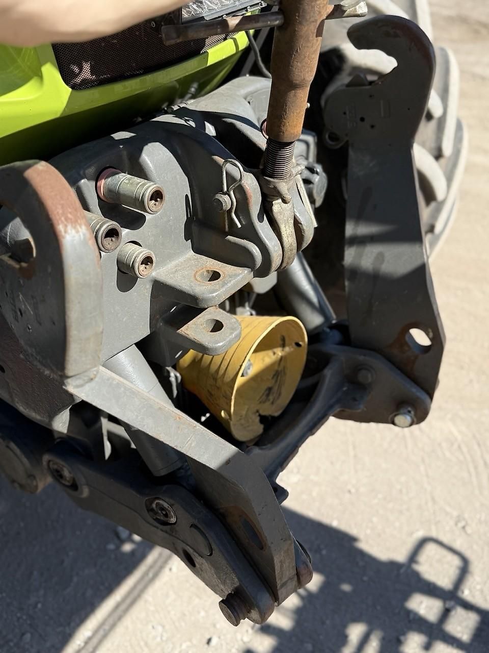 Tracteur Claas Axion 830