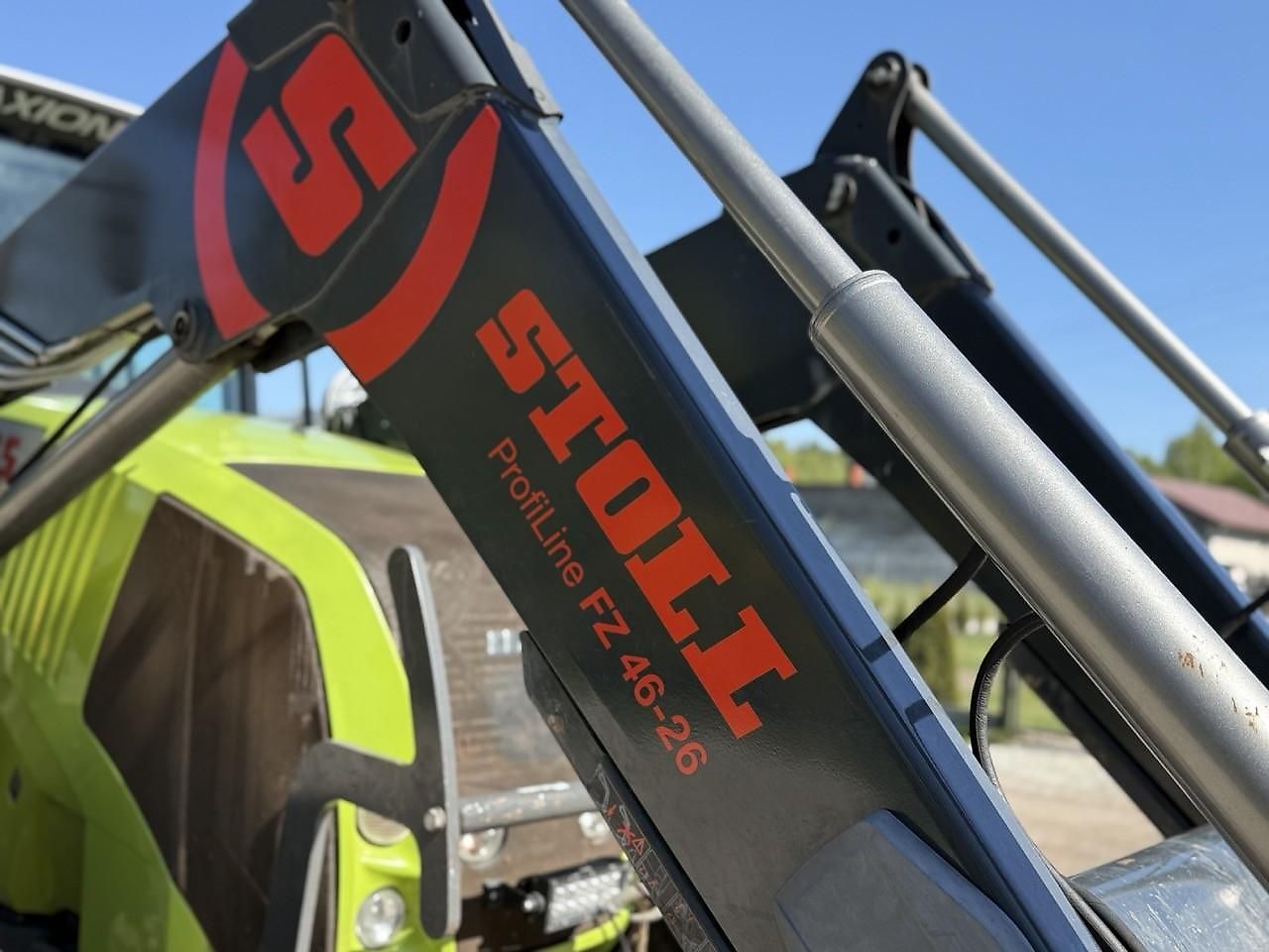 Tracteur Claas Axion 830