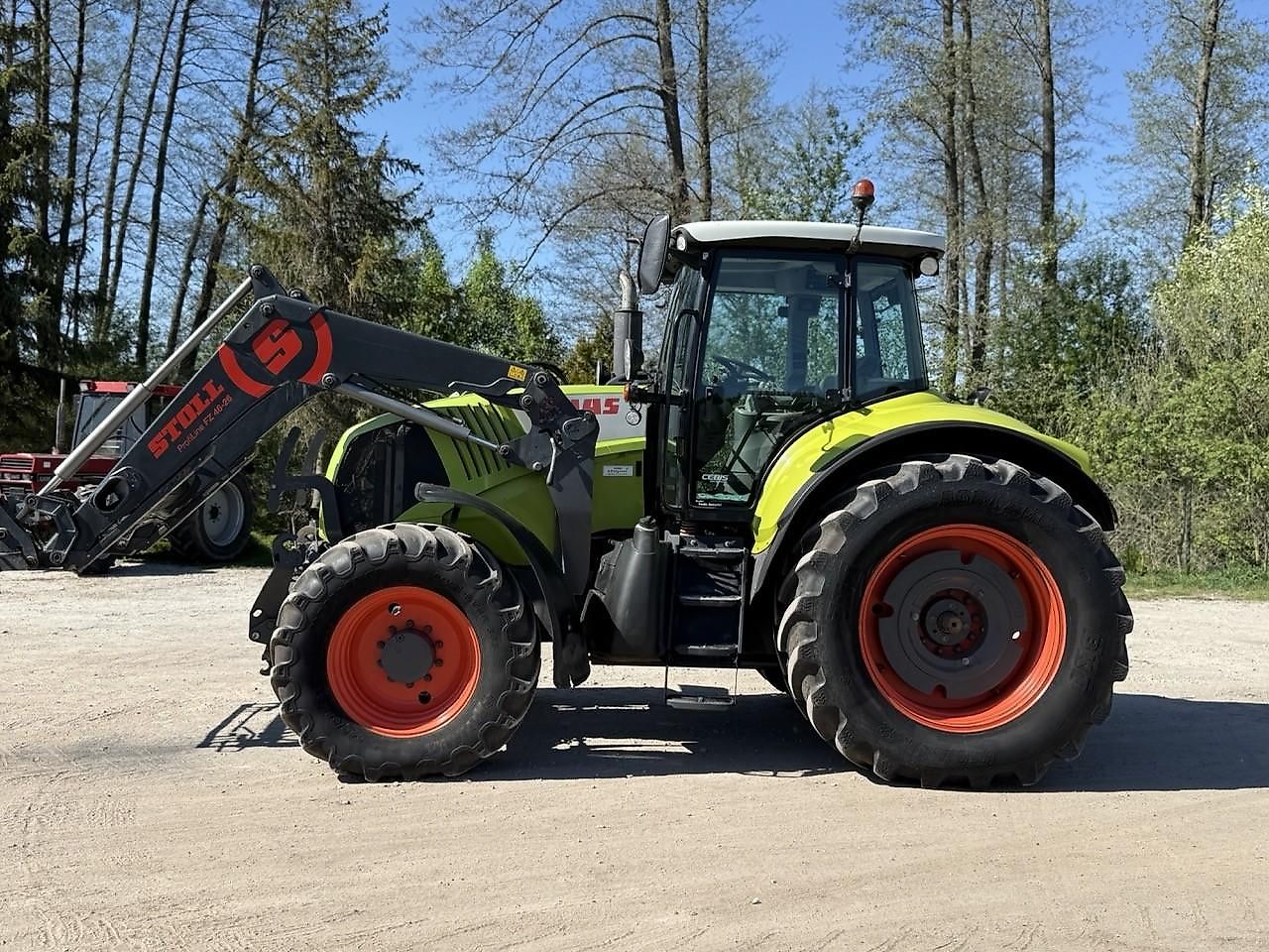 Tracteur Claas Axion 830