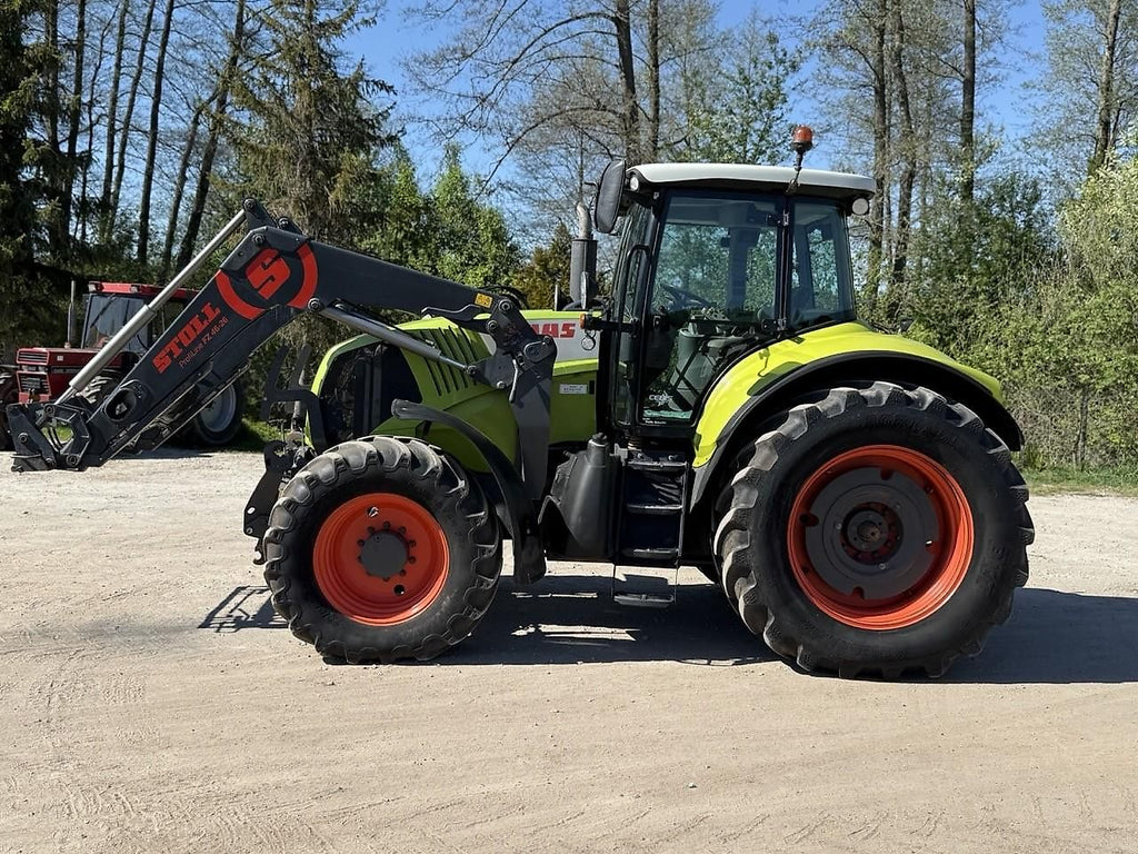 Tracteur Claas Axion 830
