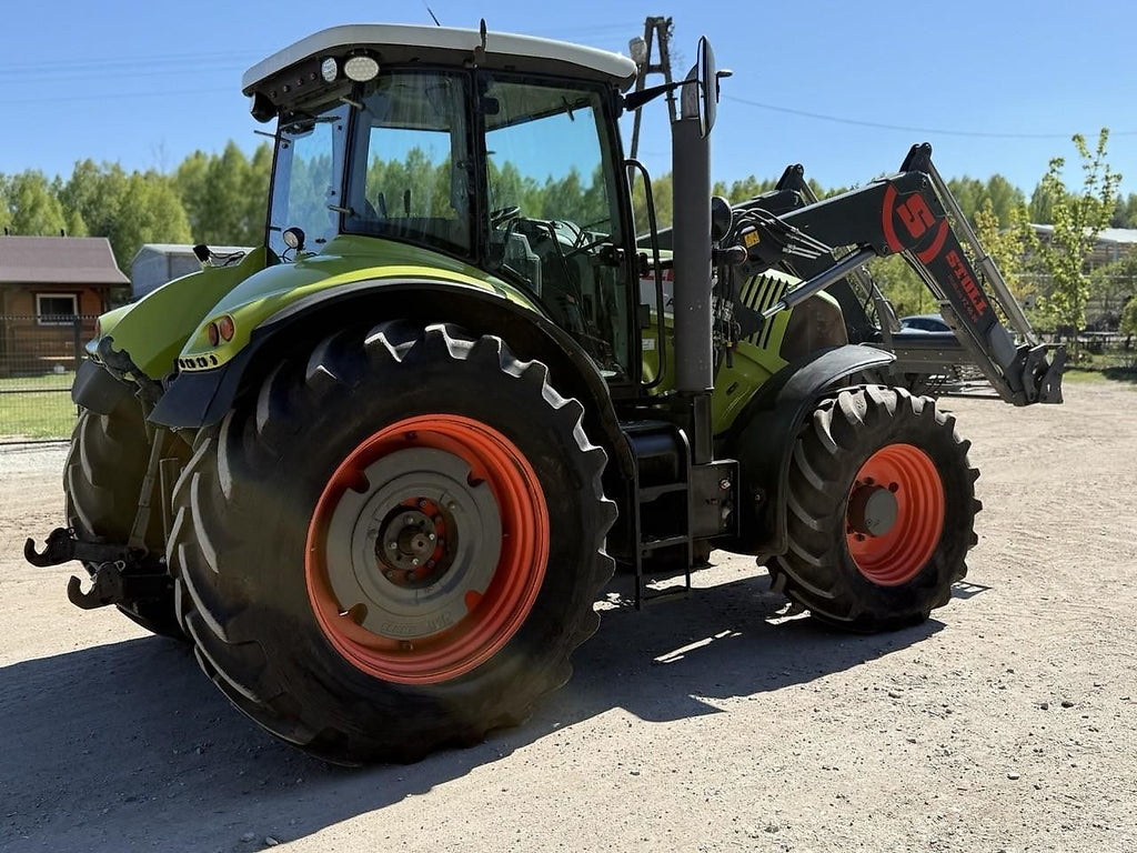 Tracteur Claas Axion 830
