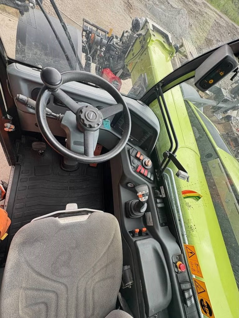 Tracteur CLAAS Scorpion 741 Varipower