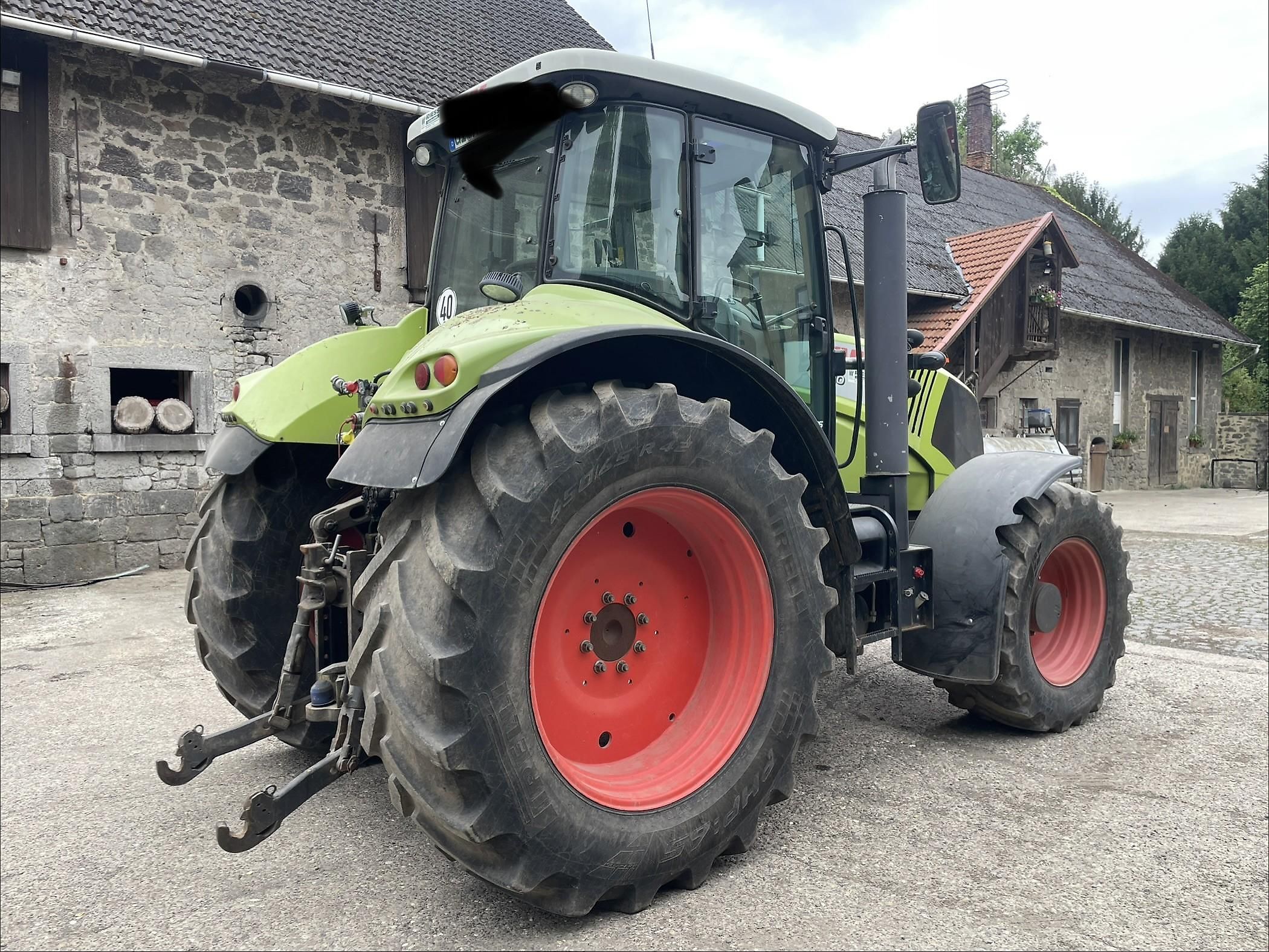 Tracteur Claas AXION 810 Cebis