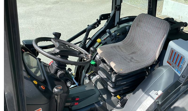 Tracteur Deutz AgroCompact F100