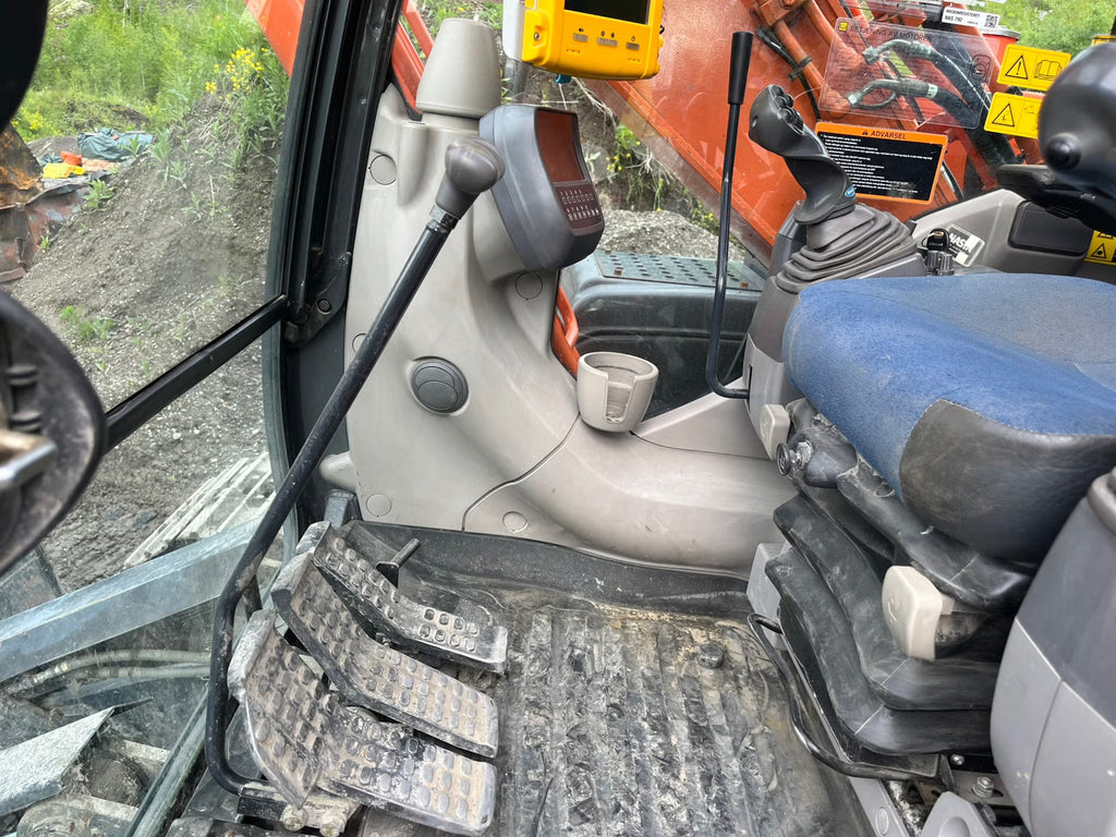 Mini Pelle Excavatrice Hitachi 160LC