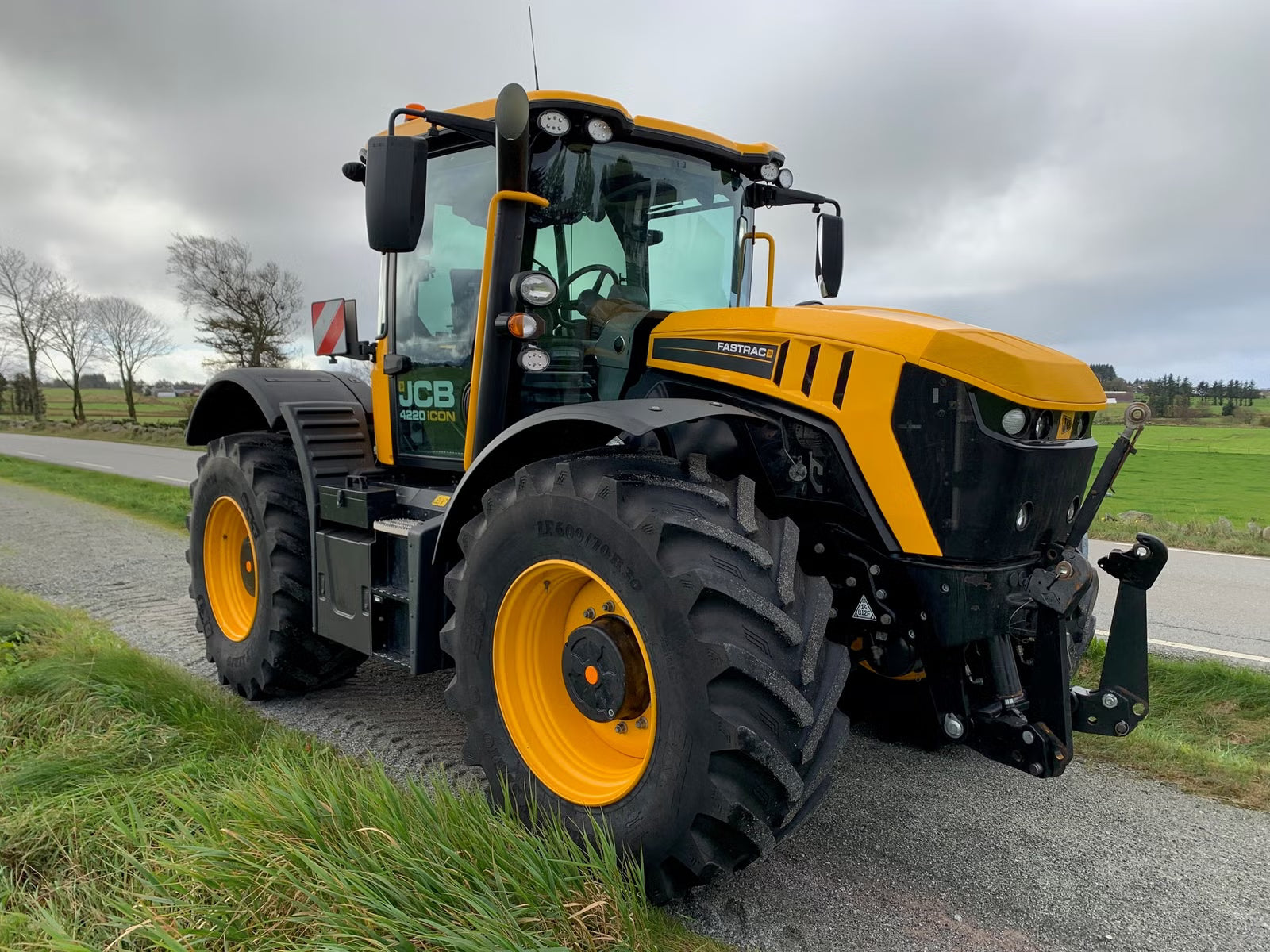 Tracteur JCB 4220