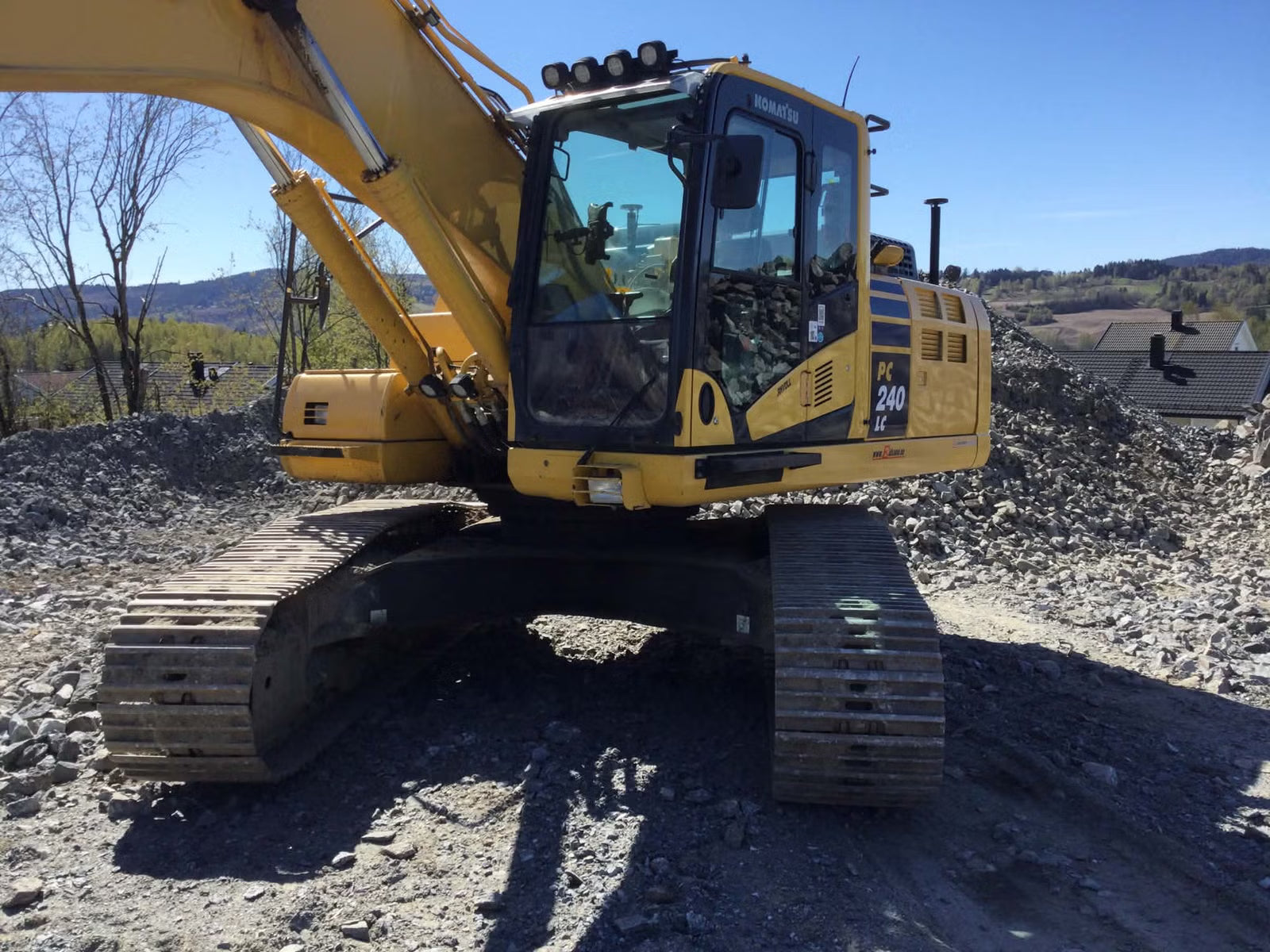 Pelle Komatsu PC240LC-11