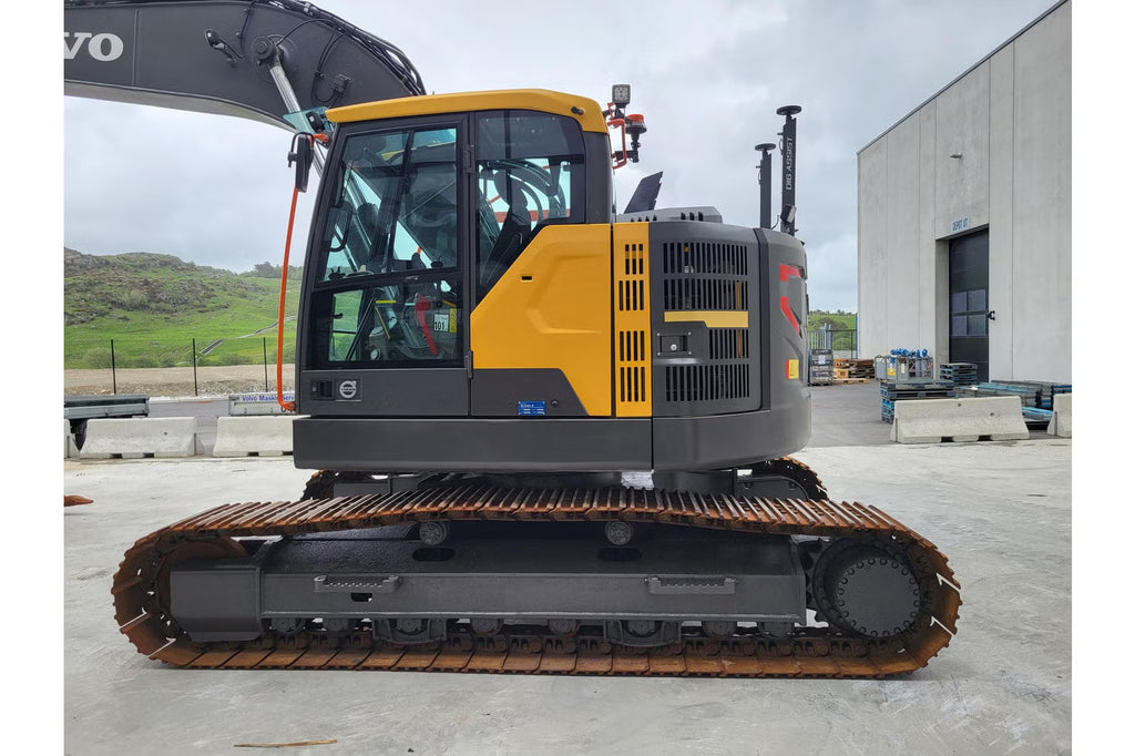 Pelle Volvo ECR235EL