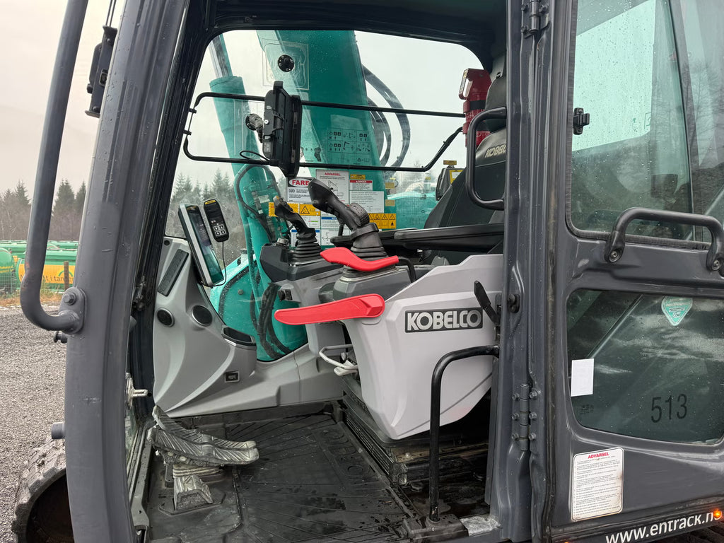 Pelle Kobelco SK75SR-7
