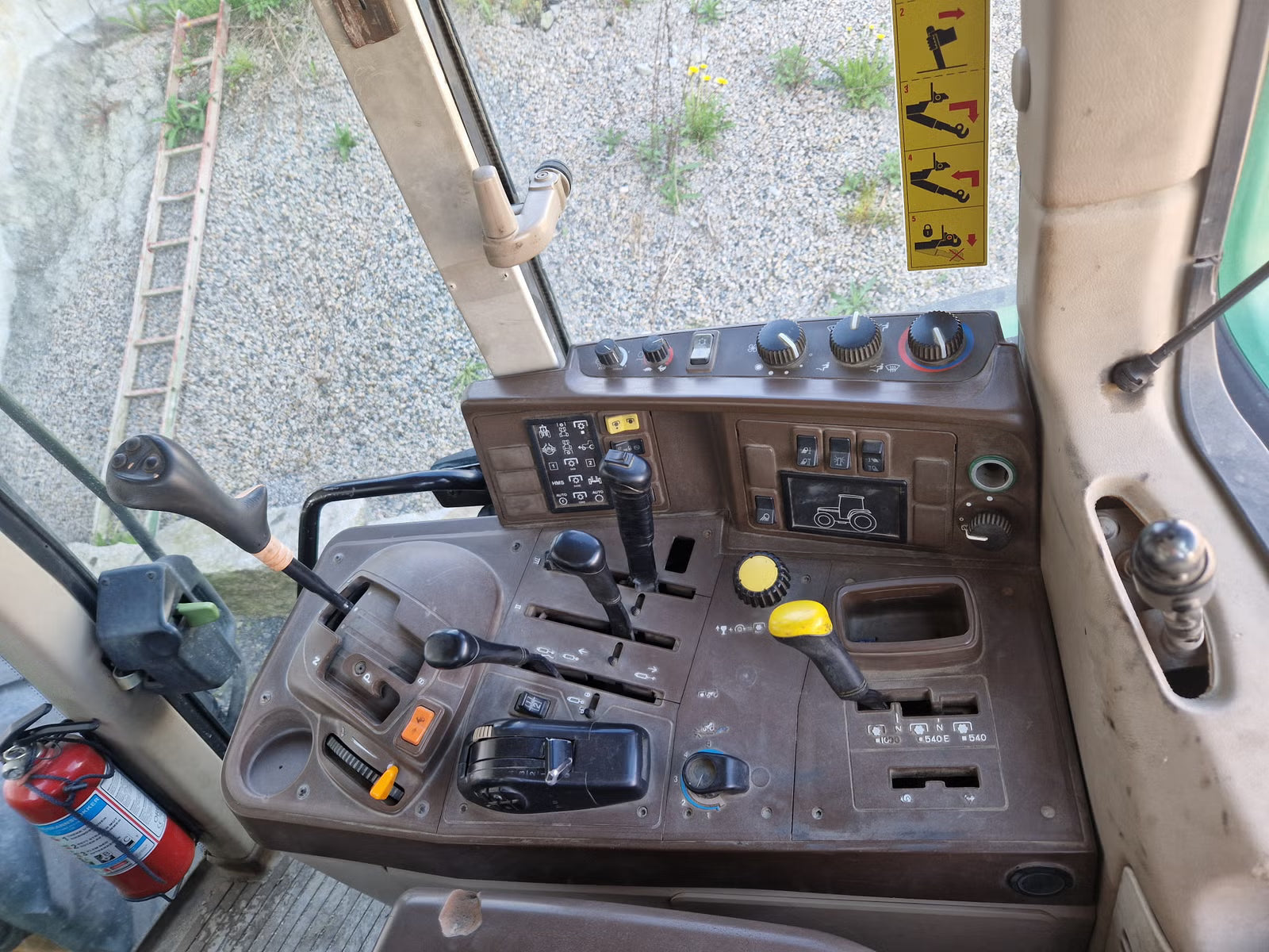 Tracteur John Deere 6820