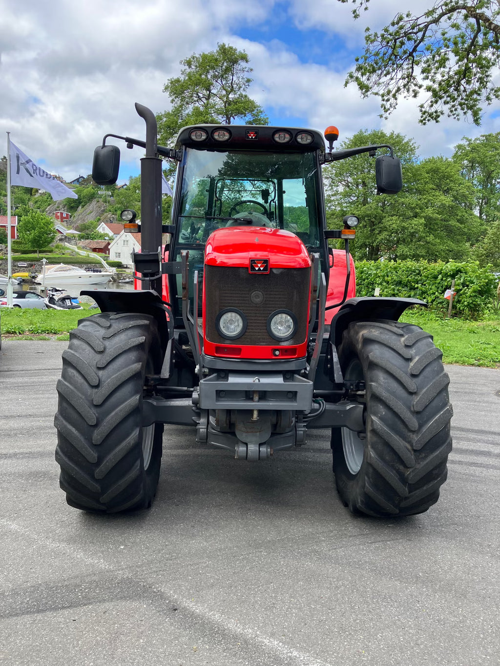 Trator Massey Ferguson 6460 Dyna-6