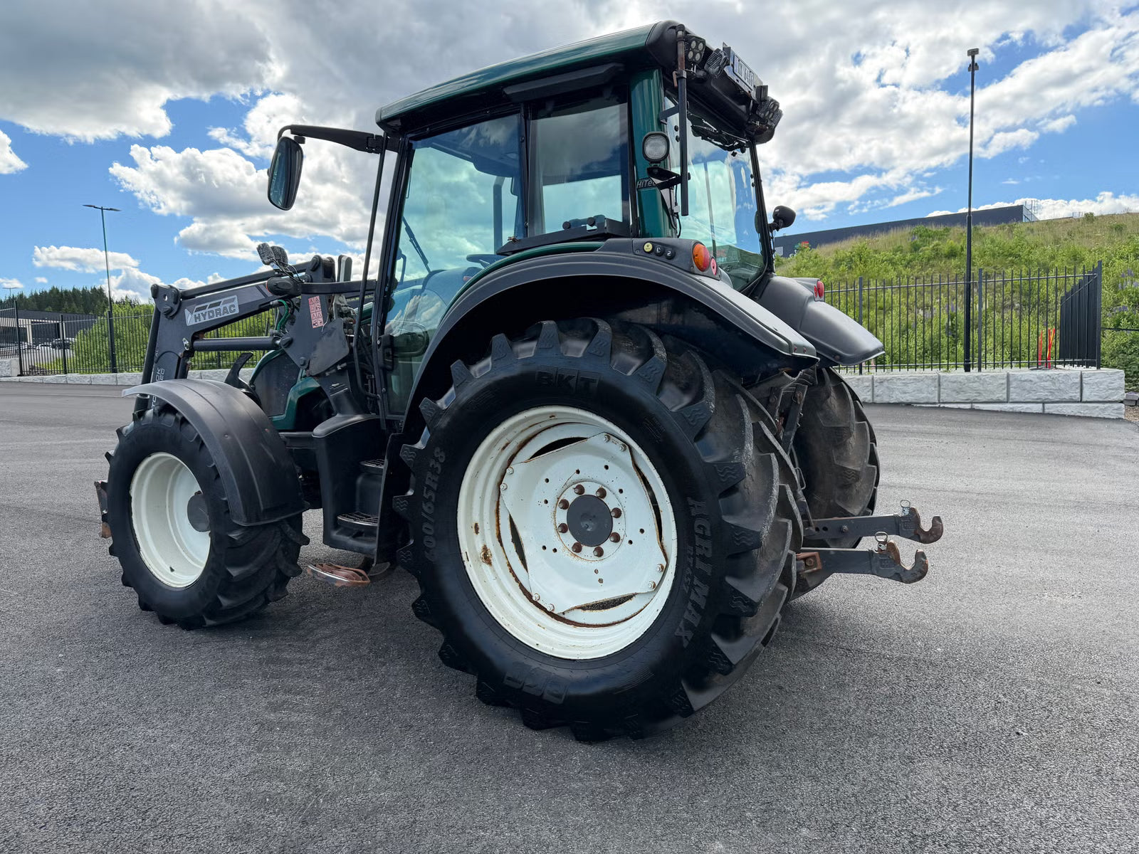 Tracteur Valtra N103
