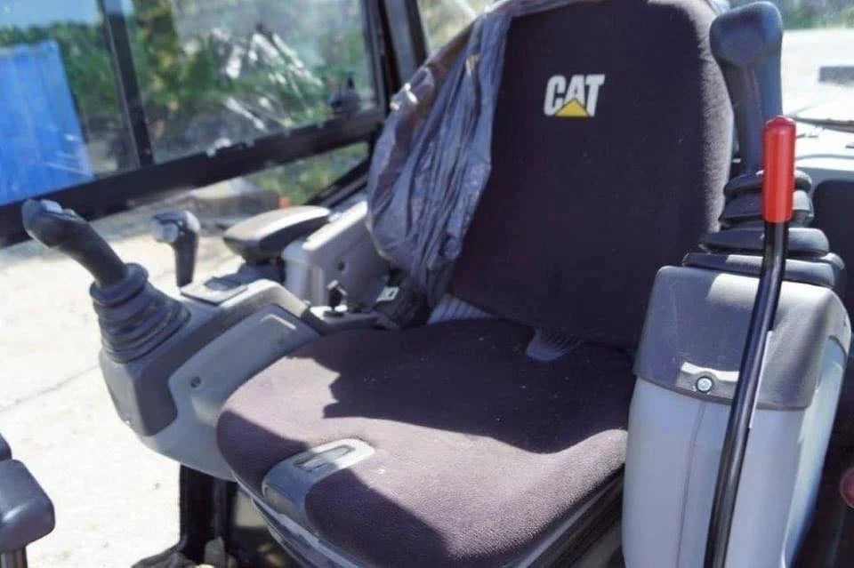 Mini Pelle Caterpillar 301.7D 1,85T + 3 godets + Remorque