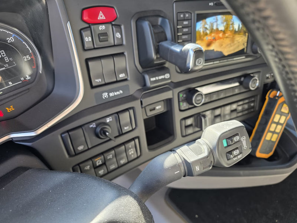 Camion Scania R660 2024 - Levage à crochet Hyva 24 t