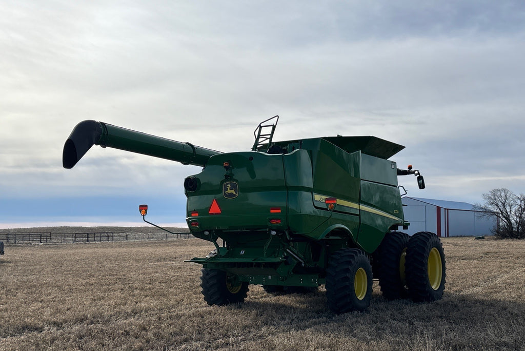 Moissonneuse-batteuse John Deere S770