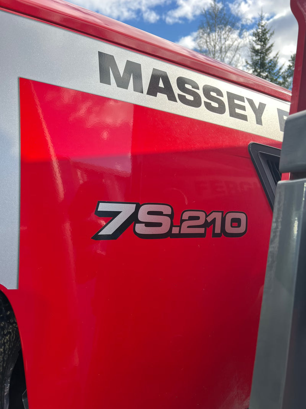 Tracteur Massey Ferguson 7S 210 2024
