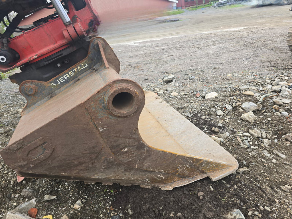 Pelle Komatsu PC240LC-10