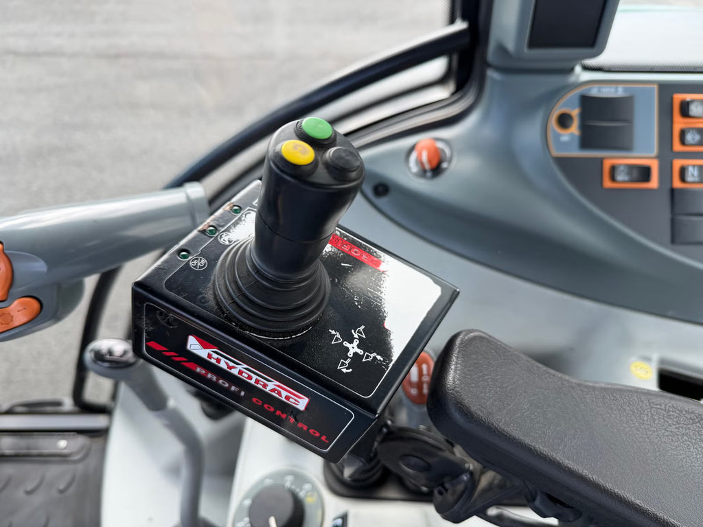 Tracteur Valtra N103