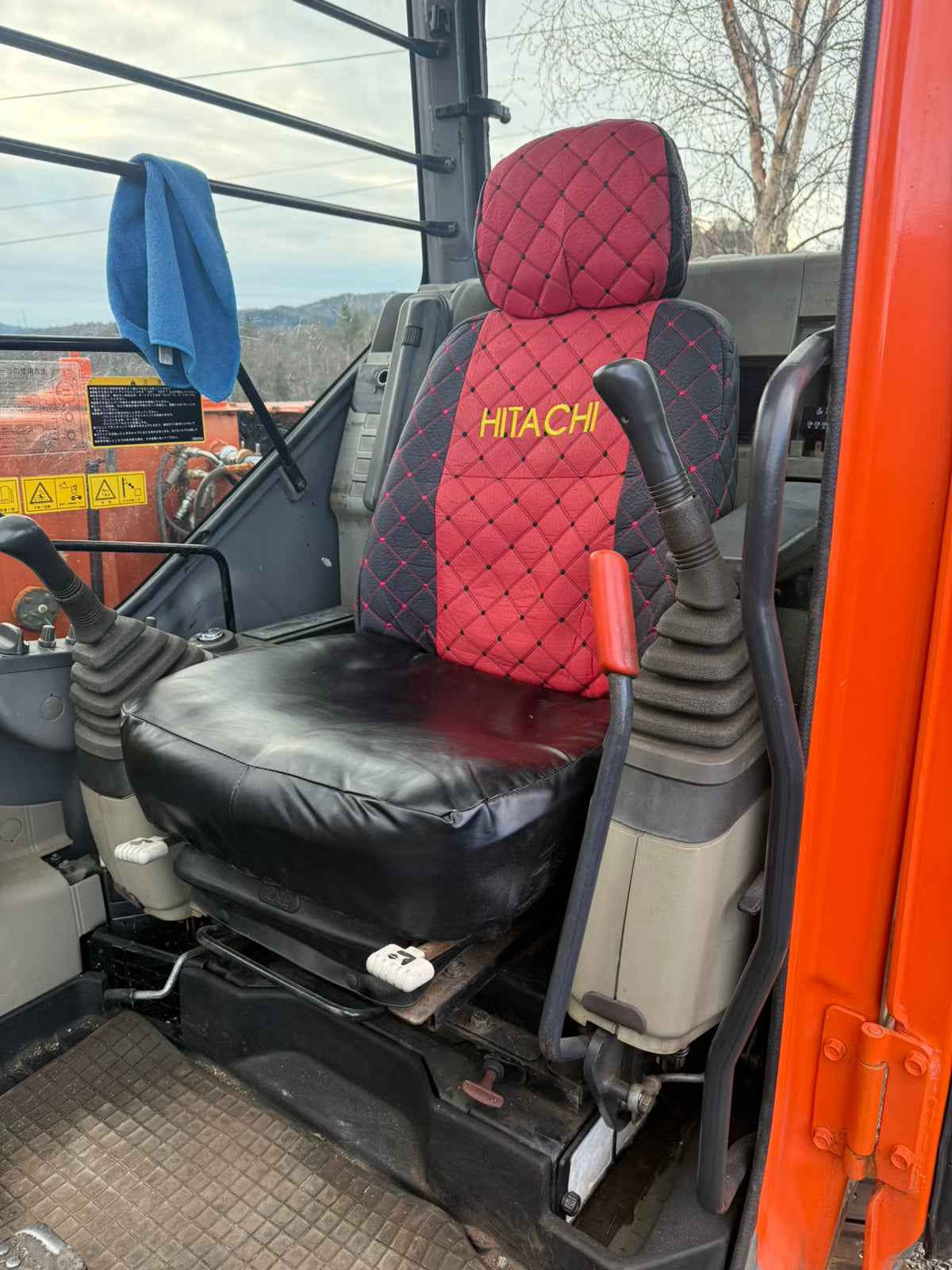 Mini Pelle Hitachi ZX60