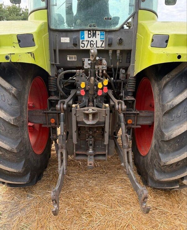 Trator Claas ARES 656 – 2005 – 5 746 horas