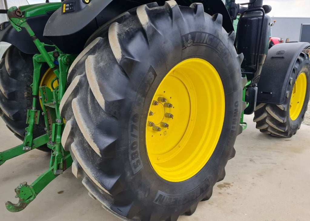 Tractor John Deere 6145R – 2015 – 4 320 horas