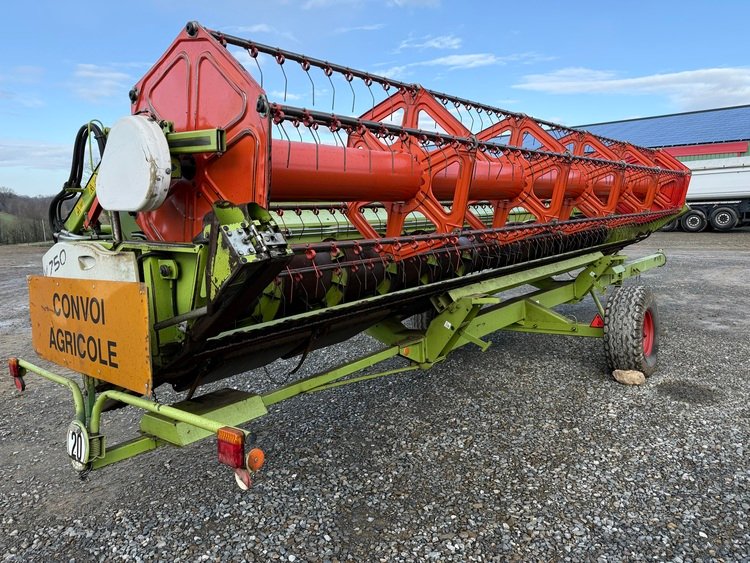 Moissonneuse-batteuse Claas Lexion 540