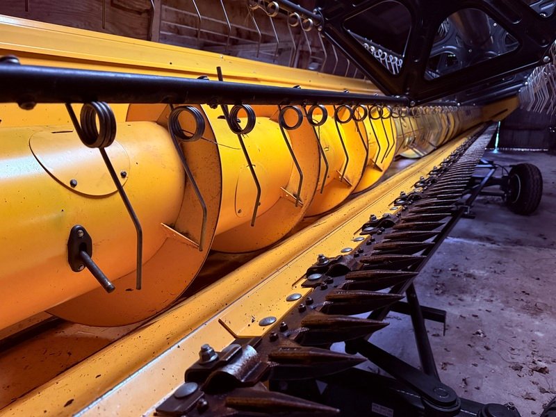 Moissonneuse-batteuse New Holland CH 7.70