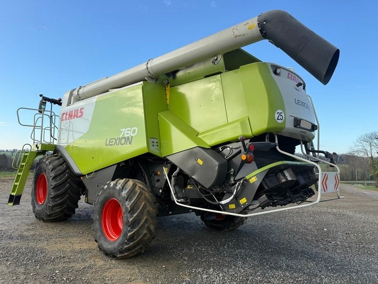 Moissonneuse-batteuse Claas Lexion 760