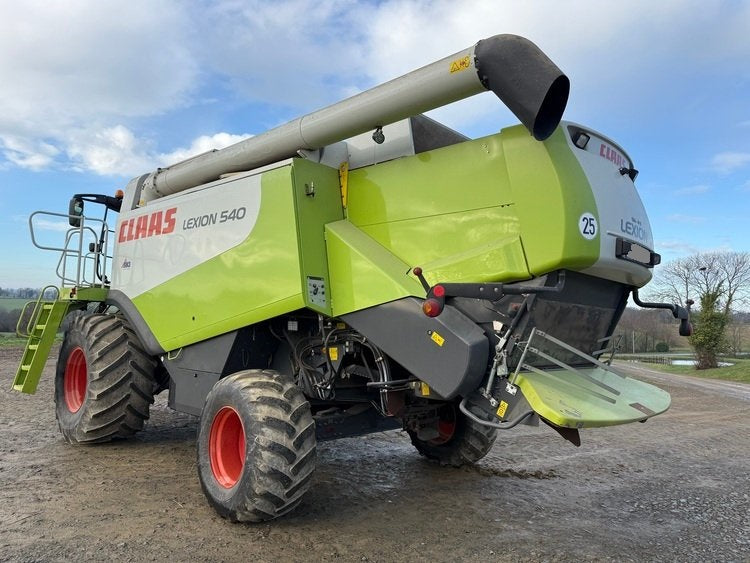 Moissonneuse-batteuse Claas Lexion 540