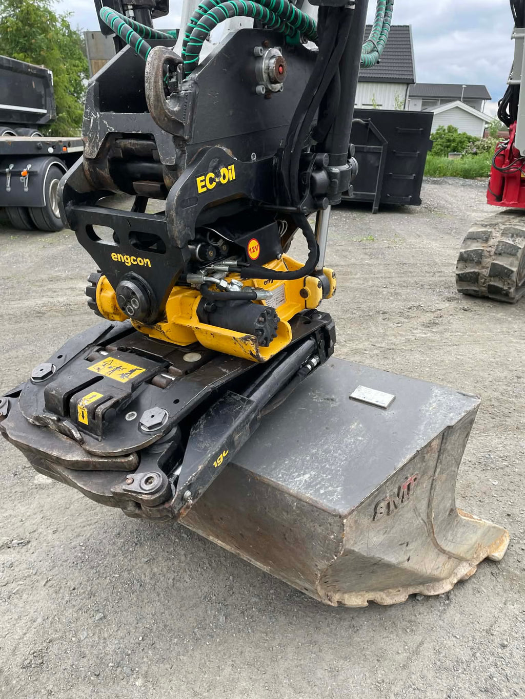 Pelle Takeuchi TB280FR