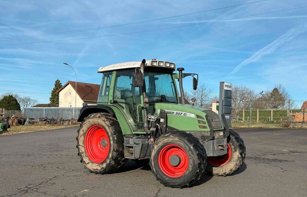 Tracteur Fendt 307 CI – 2005 – 8 200 heures