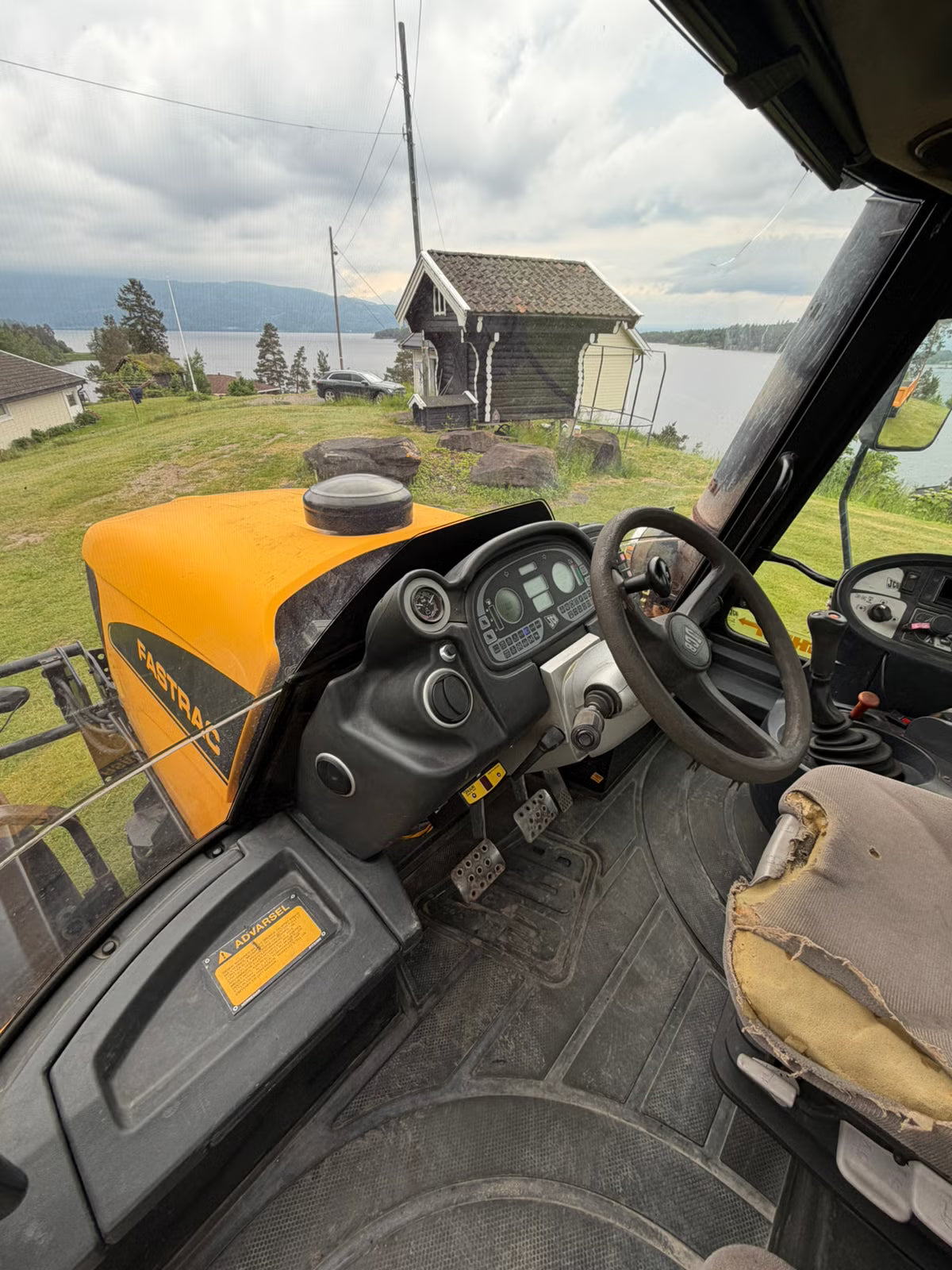 Tracteur JCB 3220