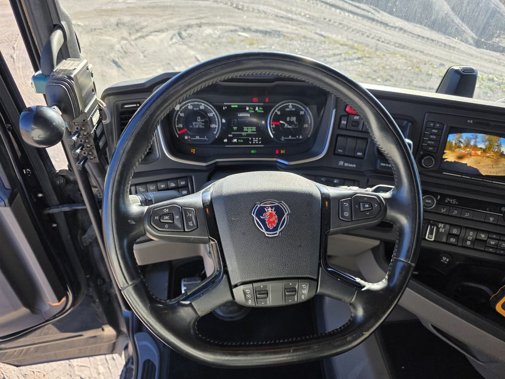 Camion Scania R660 2024 - Levage à crochet Hyva 24 t