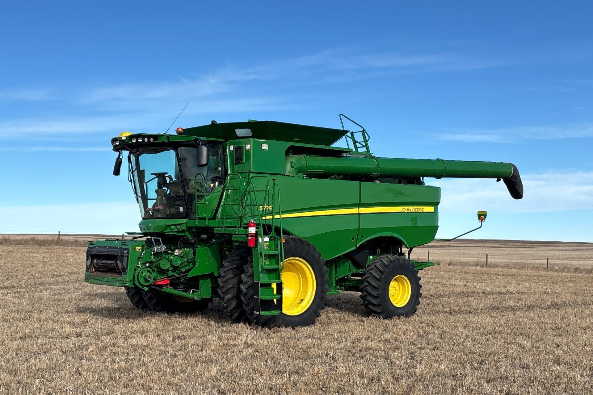 Moissonneuse-batteuse John Deere S770