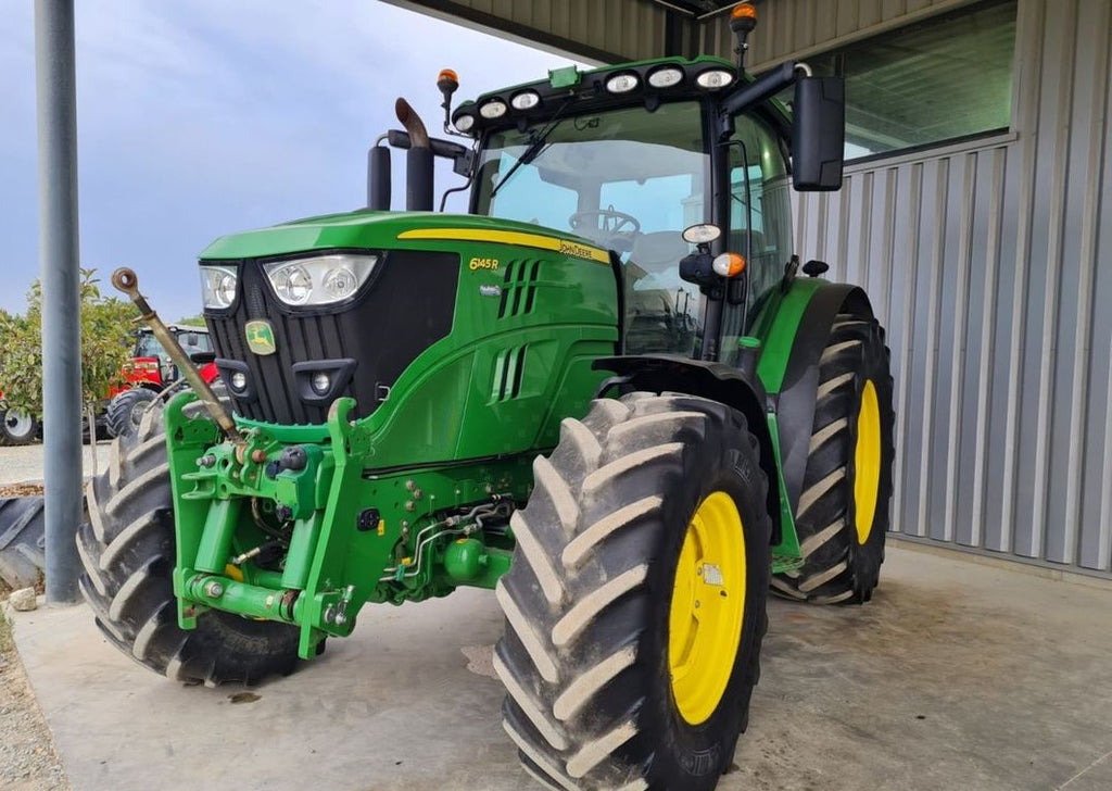 Tractor John Deere 6145R – 2015 – 4 320 horas