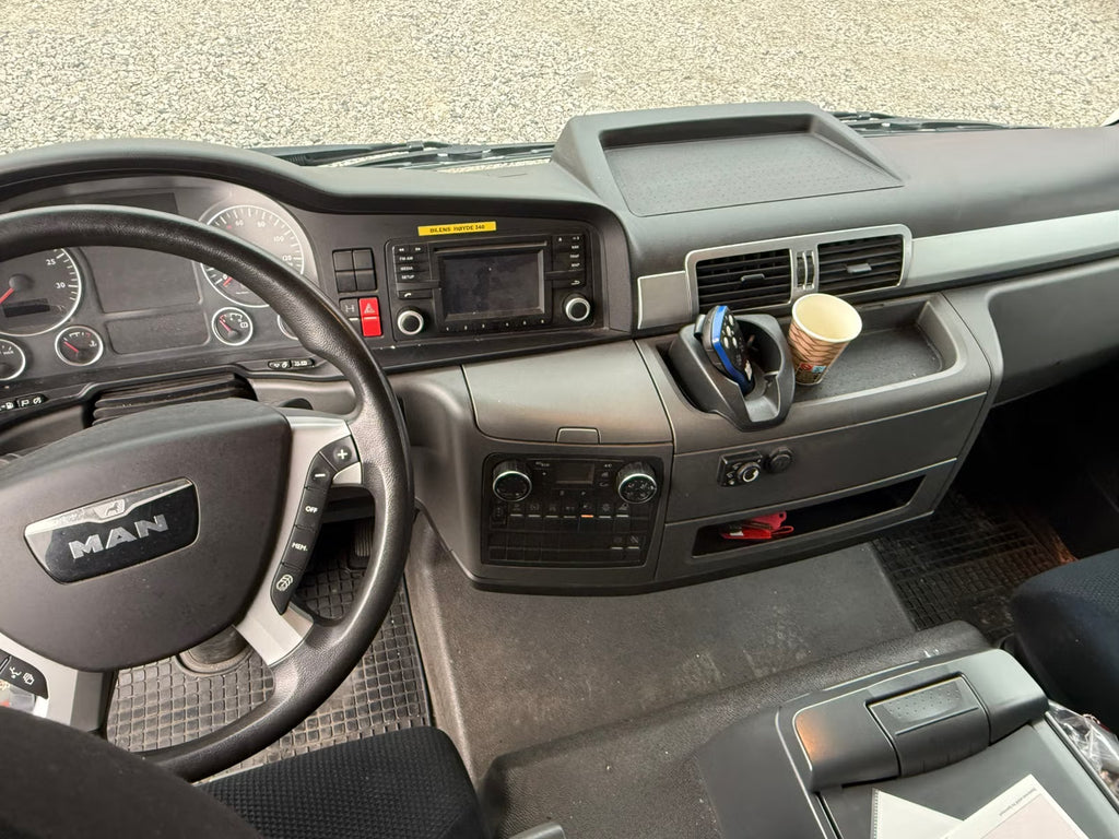 Camion MAN TGL 8