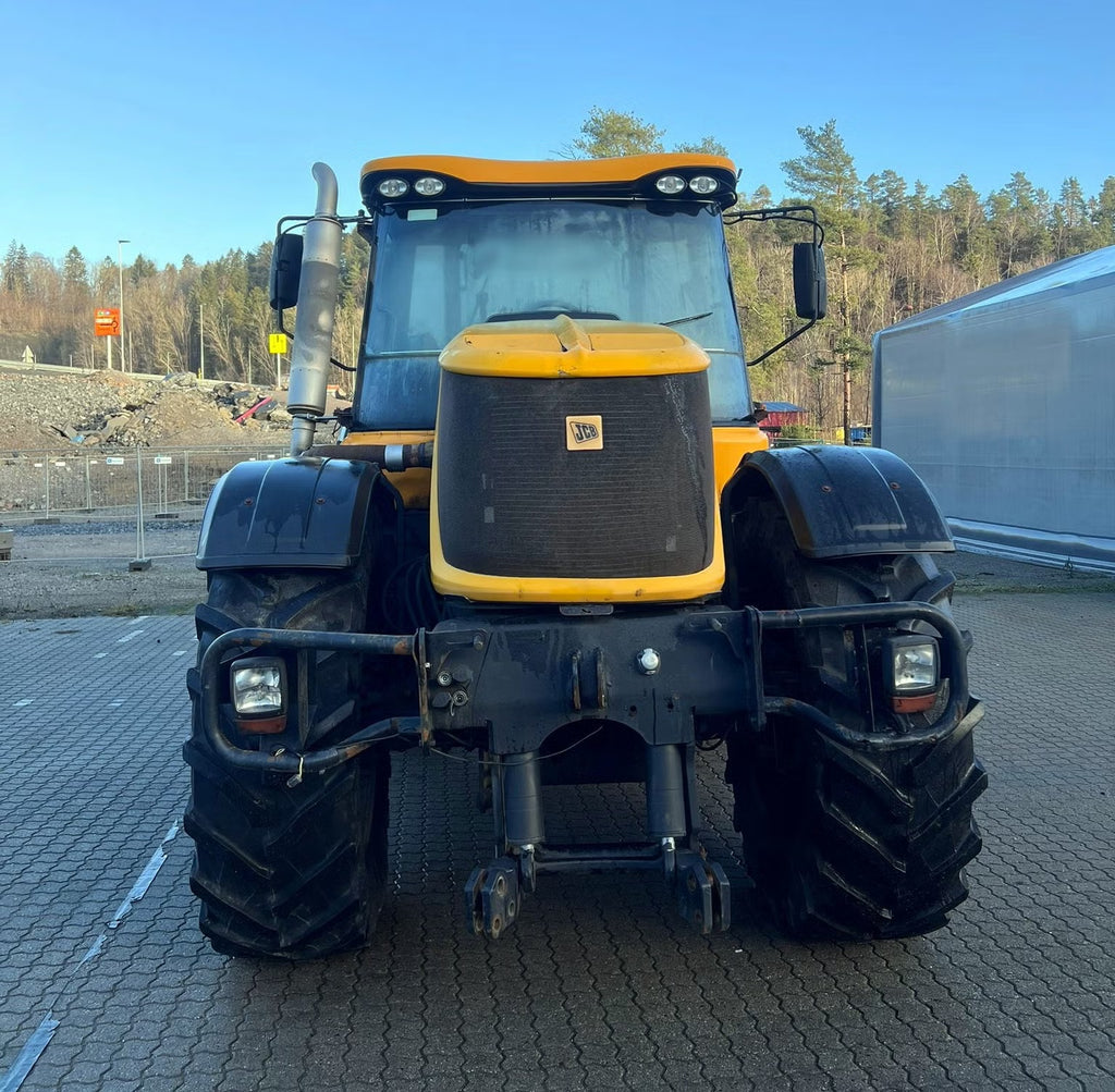Trator JCB Fastrac 8250