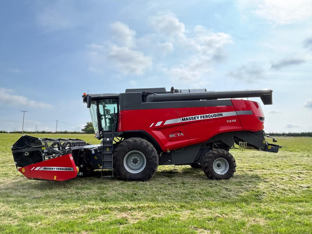 Moissonneuse Batteuse Massey Ferguson 7370 2024
