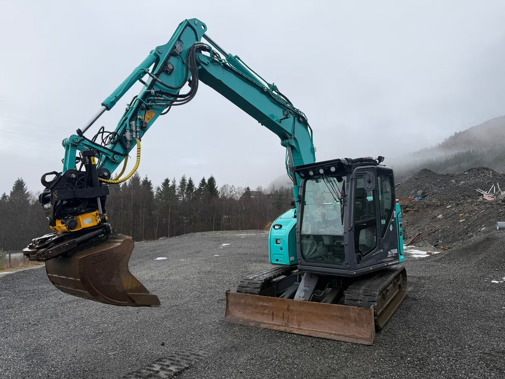 Pelle Kobelco SK75SR-7