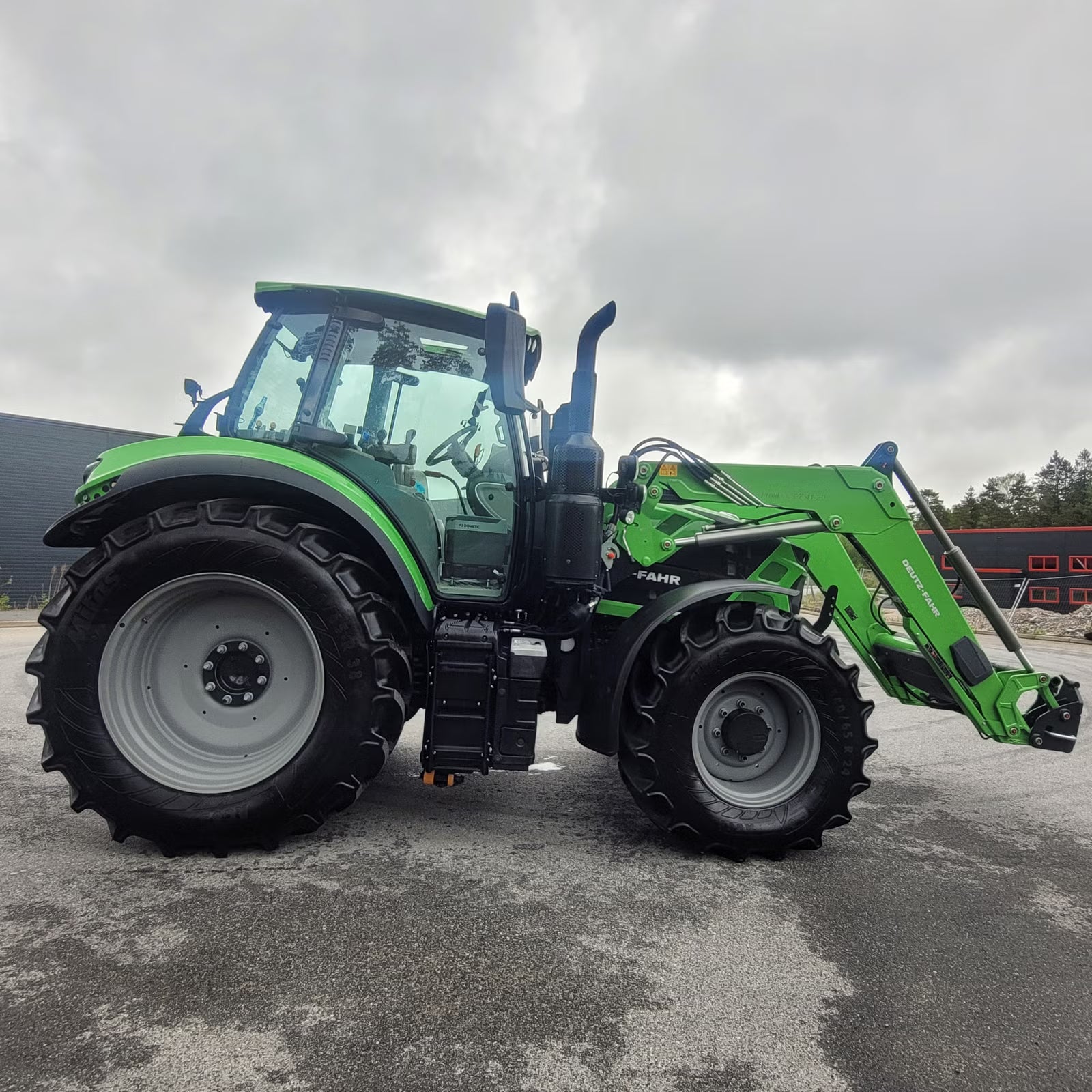 Tracteur Deutz Fahr Agrotron 6130