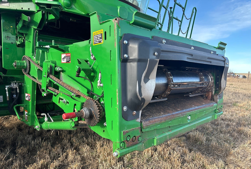 Moissonneuse-batteuse John Deere S770
