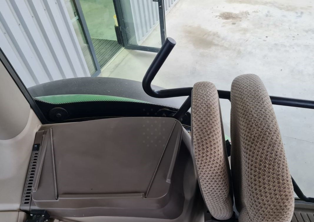 Tractor John Deere 6145R – 2015 – 4 320 horas