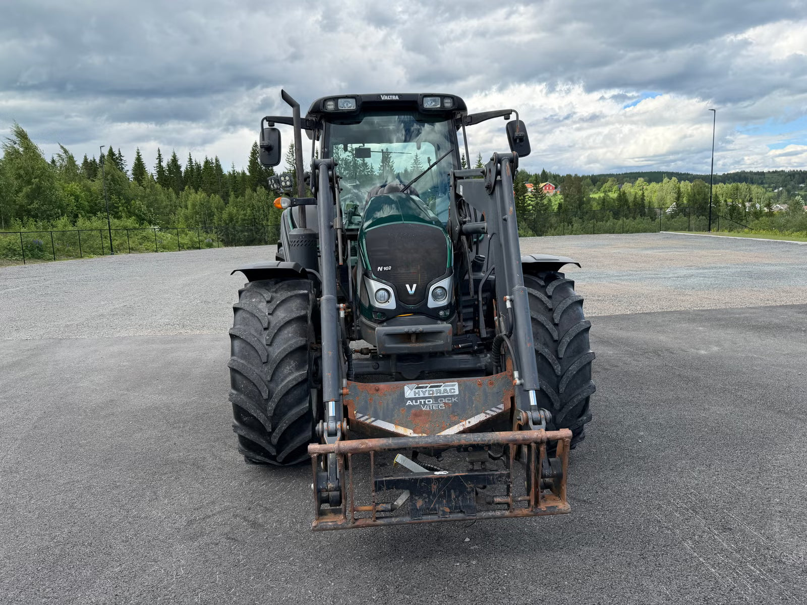 Tracteur Valtra N103