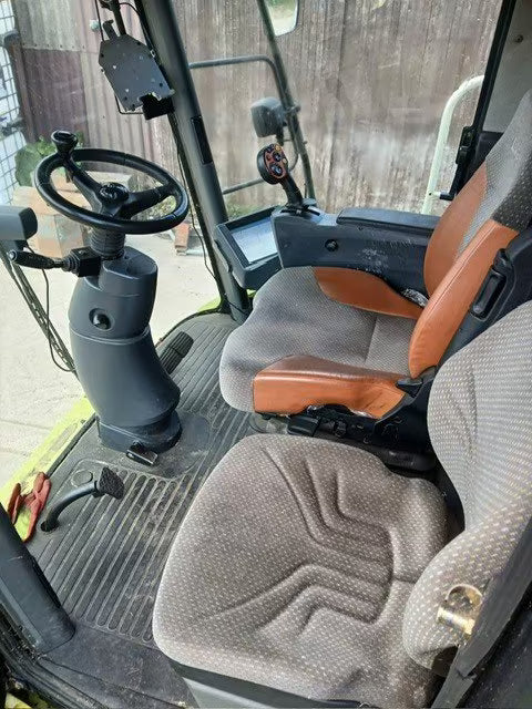 Moissonneuse Batteuse Claas Lexion 520 2009